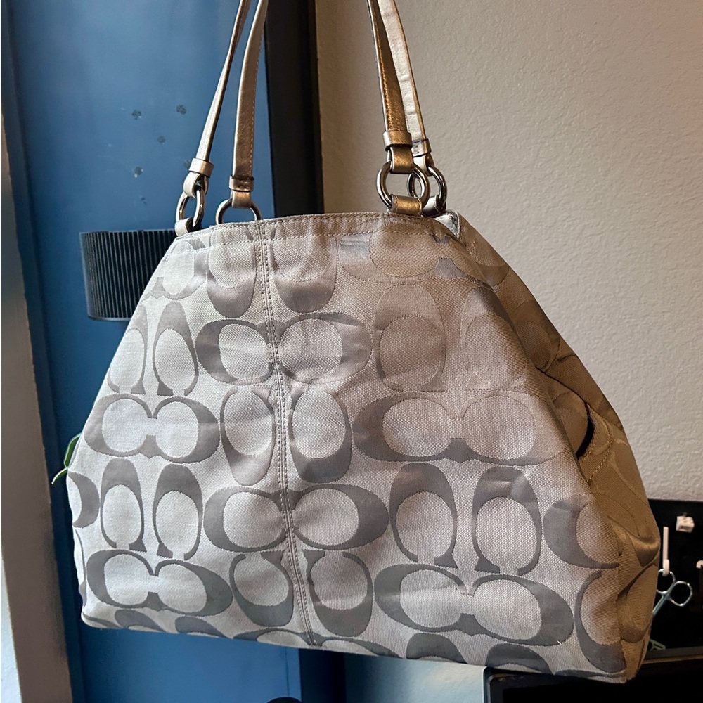 Coach Peyton Signature Gray Shoulder Bag